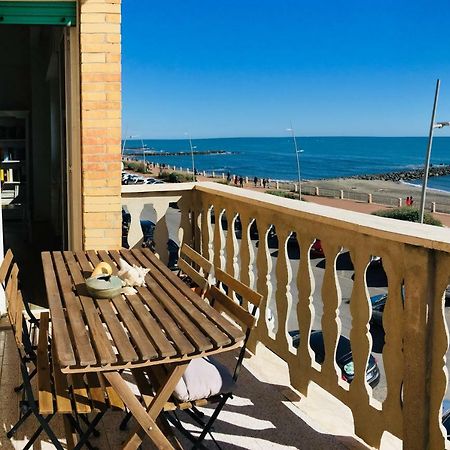 Апартаменти Casa Al Mare Лідо-ді-Остія Екстер'єр фото